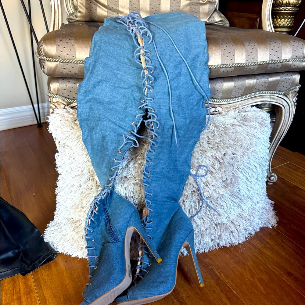Got them on shoe dazzle really high thigh boots.